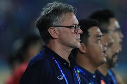 HLV Troussier lập thành tích chưa từng có với bóng đá Việt Nam, giấc mơ World Cup đang được mở ra