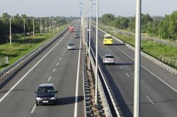 Xử lý dứt điểm vi phạm lấn chiếm hành lang an toàn đường cao tốc