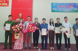 Hàng loạt nam trưởng thôn vào Hội liên hiệp phụ nữ ở Hà Tĩnh