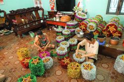 Rộn ràng Tết Trung thu ở 'làng đèn ông sao' lớn nhất miền Bắc