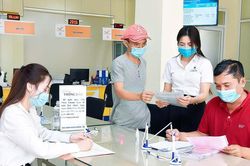 Phó Thủ tướng Trần Lưu Quang yêu cầu cắt giảm thủ tục hành chính để thuận tiện cho người dân, doanh nghiệp