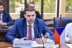 Việt Nam - Séc tăng cường hợp tác trong ứng phó biến đổi khí hậu