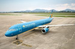 Vietnam Airlines mở bán vé Tết Nguyên đán Giáp Thìn 2024