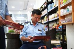 Đà Nẵng: Phát biện bánh Trung thu nhập lậu trên thị trường