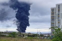 Loạt tên lửa Ukraine tấn công Sevastopol, giao thông trên cầu Crưm tạm dừng