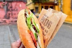 Vụ ngộ độc sau khi ăn bánh mì Phượng: Số bệnh nhân đã lên hơn 90 người