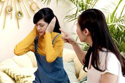 'Mảng tối' trong mối quan hệ với gia đình