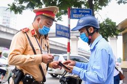 Nghiên cứu tích hợp nộp phạt vi phạm giao thông trên ứng dụng VNeID