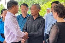 Công đoàn Việt Nam chia sẻ với gia đình đoàn viên tử vong trong vụ cháy chung cư mini