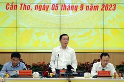 Xem xét nguồn vật liệu từ các dự án nạo vét luồng lạch để làm vật liệu san lấp cho dự án cao tốc