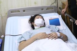Người phụ nữ kể lại khoảnh khắc nhảy từ tầng 3 chung cư mini bị cháy: 'Không nhảy thì cũng chết'