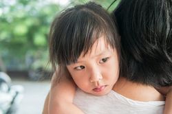 Trò chuyện với đứa trẻ 7 tuổi, nữ giáo sư giật mình trước cách dạy con tai hại