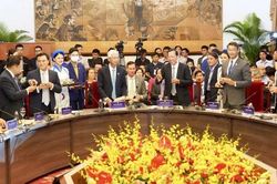 Chủ tịch TP.HCM Phan Văn Mãi: Người dân và doanh nghiệp là trung tâm chuyển đổi phát triển xanh