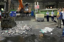 Hà Nội: Tiêu hủy lô hàng hóa vi phạm hành chính đợt 4 trị giá gần 2 tỷ đồng