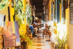 Mặt bằng kinh doanh trong ngõ hẻm hút khách