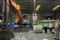 QLTT Hà Nội: Tiêu hủy lô hàng vi phạm trị giá gần 2 tỷ đồng