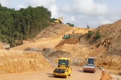 Cao tốc Diễn Châu- Bãi Vọt vẫn chậm do nhà thầu chưa huy động đủ tài chính, máy móc