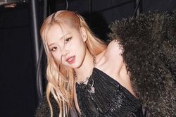 Lộ bằng chứng Rosé Blackpink bị 'ghẻ lạnh' vì không tái ký với YG?