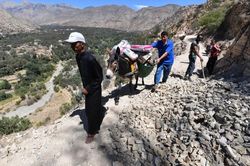 Ảnh những vị cứu tinh sau động đất ở Maroc