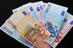 Đồng euro chạm đáy kể từ tháng 3/2023 sau quyết định của ECB