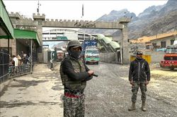 Afghanistan, Pakistan mở cửa trở lại cửa khẩu biên giới chung