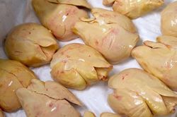 Quốc hội Thụy Sĩ làm rõ về sản phẩm gan ngỗng