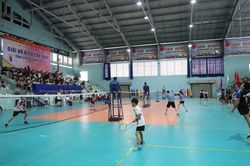 Khởi sắc phong trào cầu lông