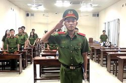 Bổ sung lớp thanh niên Công an ưu tú vào hàng ngũ của Đảng