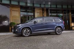 'Soi' xe MPV Hyundai Custin giá từ 850 triệu đồng tại Việt Nam