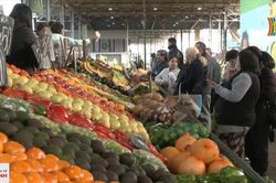 Người dân Argentina tìm kiếm đồ dùng giá rẻ vì lạm phát