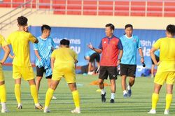 HLV Hoàng Anh Tuấn: 'Cầu thủ Việt Nam đang có tinh thần tốt'
