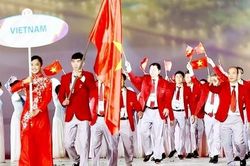 Từ chuyện bản quyền truyền hình