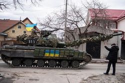 Chuyên gia Ukraine khẳng định tiếp tục phản công là vô nghĩa