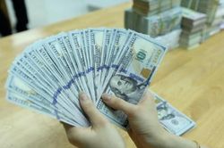 Giá USD và NDT đồng loạt tăng