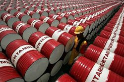 Ngày 18/9: Giá dầu thô biến động trái chiều, giá gas giảm