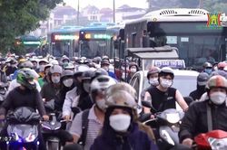 Hà Nội: Lưu lượng phương tiện gấp nhiều lần thiết kế