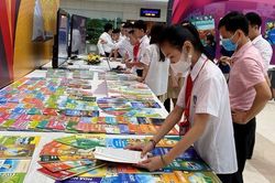Bộ GD-ĐT tiếp nhận bản mẫu sách giáo khoa lớp 5 để thẩm định từ ngày 2-10