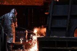 Giá thép hôm nay 19/9: Giá thép cây kỳ hạn đồng loạt tăng mạnh