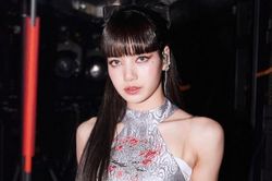 Truyền thông nước ngoài tiết lộ Lisa Blackpink đã ký với công ty Mỹ