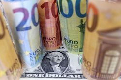 Tỷ giá ngày 19/9: Tỷ giá đô-la Mỹ, Euro và bảng Anh đều tăng