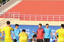 Chờ Olympic Việt Nam vượt ải