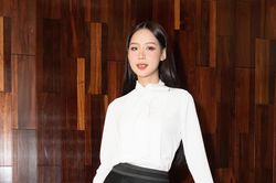 Hoa hậu Bảo Ngọc muốn nhận nuôi bé gái mất cả gia đình trong vụ cháy tại Hà Nội