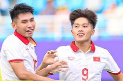 Quốc Việt lập cú đúp, Olympic Việt Nam thắng đậm ở Asiad 19