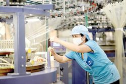 'Điểm nghẽn' khiến năng suất lao động Việt Nam mãi thấp