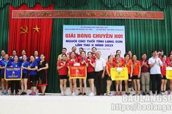 Hơn 200 vận động viên tham gia giải bóng chuyền hơi người cao tuổi tỉnh lần thứ X năm 2023
