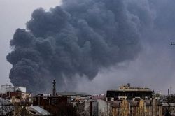 Nổ lớn ở nhiều thành phố trên khắp Ukraine