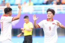 Xem lại chiến thắng ấn tượng của Olympic Việt Nam trước Mông Cổ