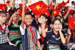 Gần 3 triệu học sinh-sinh viên dùng thẻ bảo hiểm y tế mỗi năm