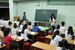 Đầu năm học lại 'nóng' việc cấm giáo viên dạy thêm