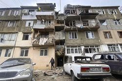 Nga sơ tán 469 dân thường khỏi khu vực xung đột Nagorny-Karabakh